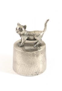 Poes staand klein urn zilvertin